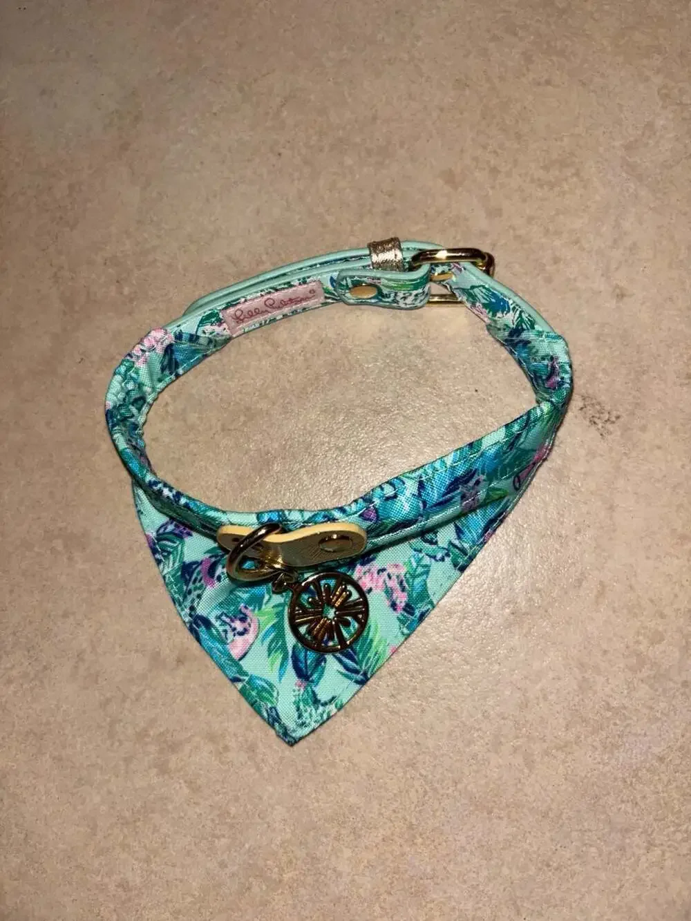 Lilly Pulitzer Splendor in the Sand Dog Collar with Bandana, Size S/M
